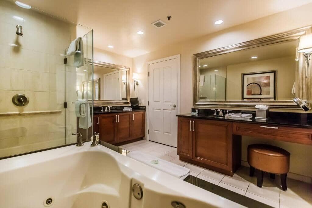 Mgm Penthouse Oversize Balcony 33714 ลาสเวกัส ภายนอก รูปภาพ